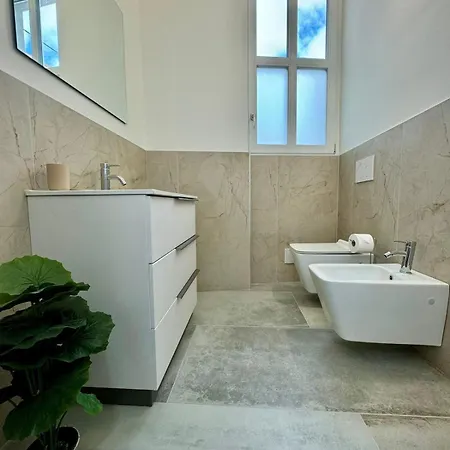 公寓 Apt. Aquarius Oasi Di