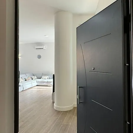 公寓 Apt. Aquarius Oasi Di 梅纳焦