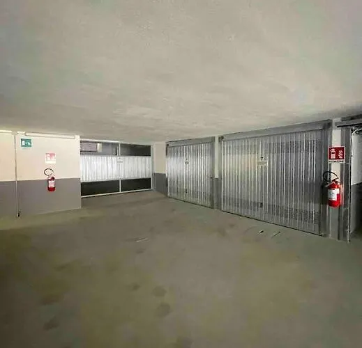 アパート Apt. Aquarius Oasi Di メナッジョ