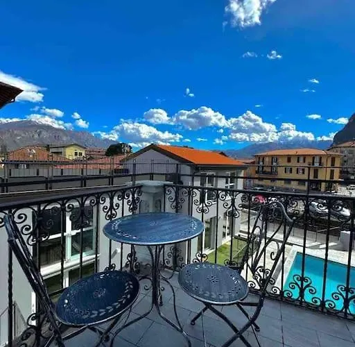 Apt. Aquarius Oasi Di メナッジョ