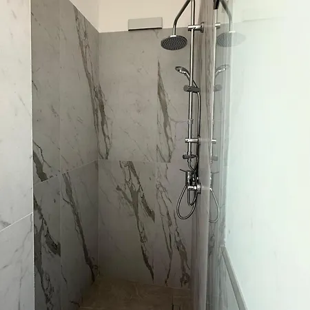 דירה Apt. Aquarius Oasi Di מנאג'יו